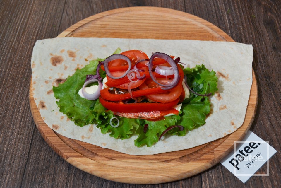 Шаурма с курицей и овощами - Шаг 18