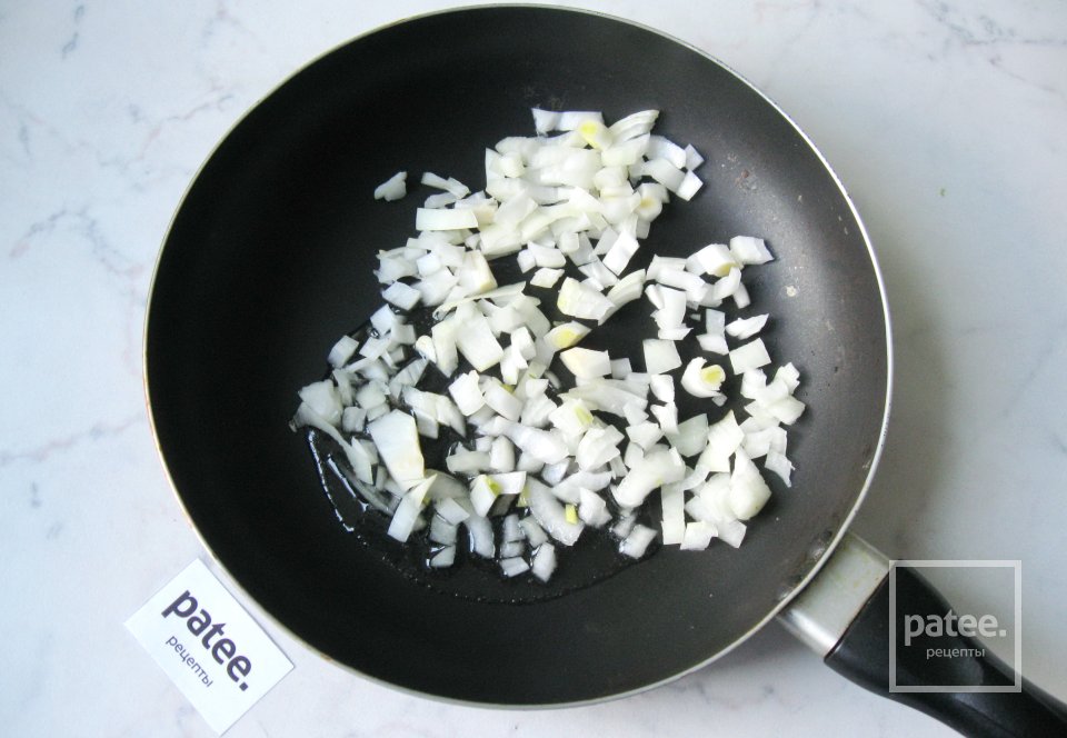 Пирожки с капустой и грибами - Шаг 8