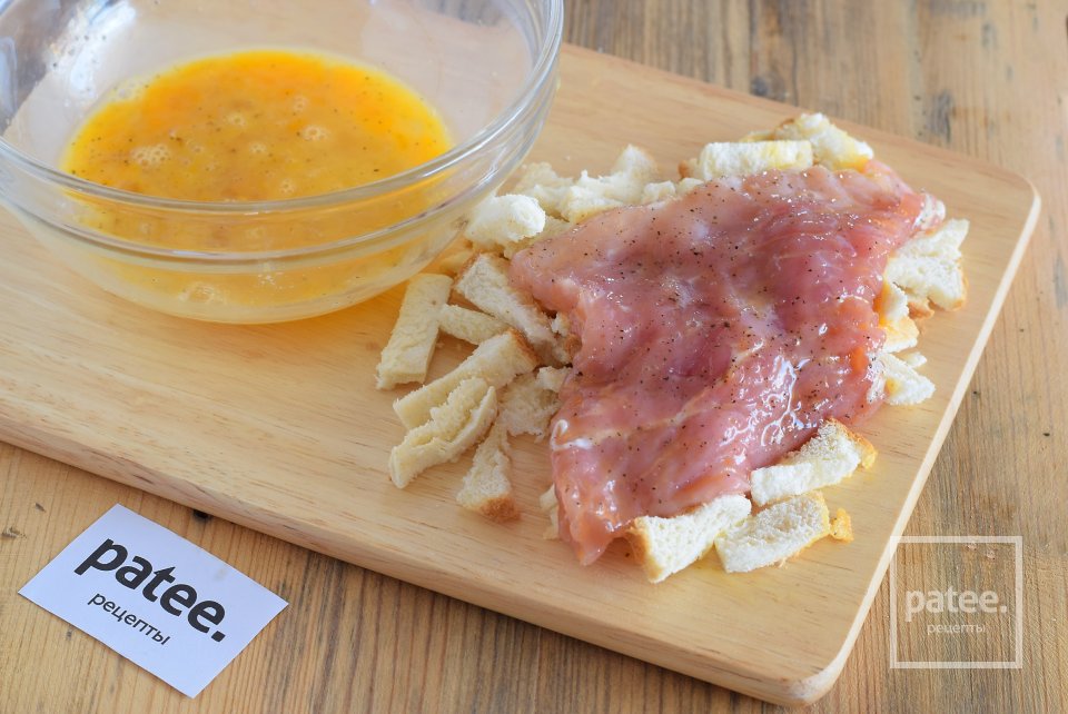 Свиные отбивные в хлебной панировке - Шаг 9