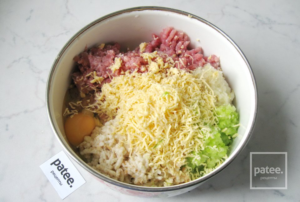 Котлеты из свинины с кабачком и сыром - Шаг 5