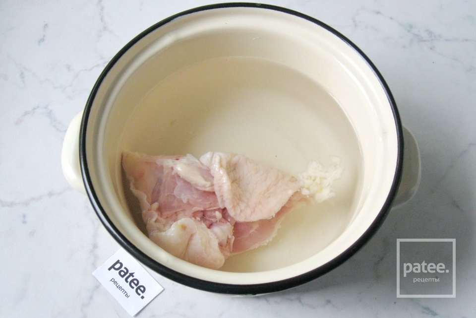 Солянка мясная с грибами и капустой - Шаг 2