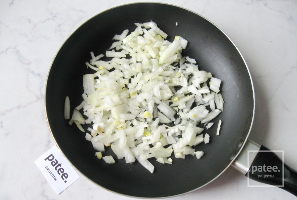 Солянка мясная с грибами и капустой - Шаг 4