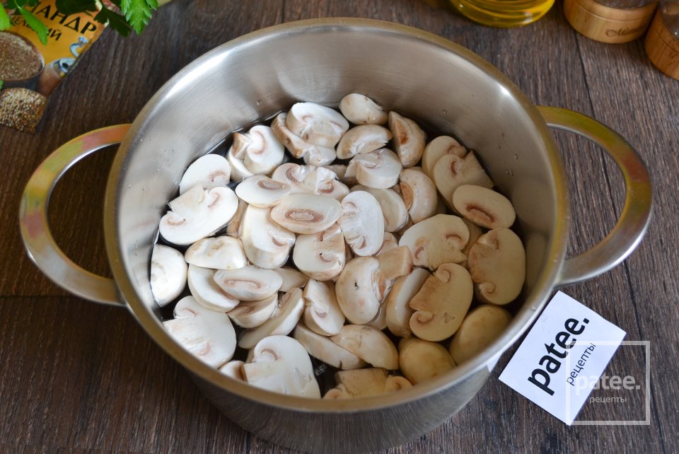 Грибной суп с перловой крупой - Шаг 5