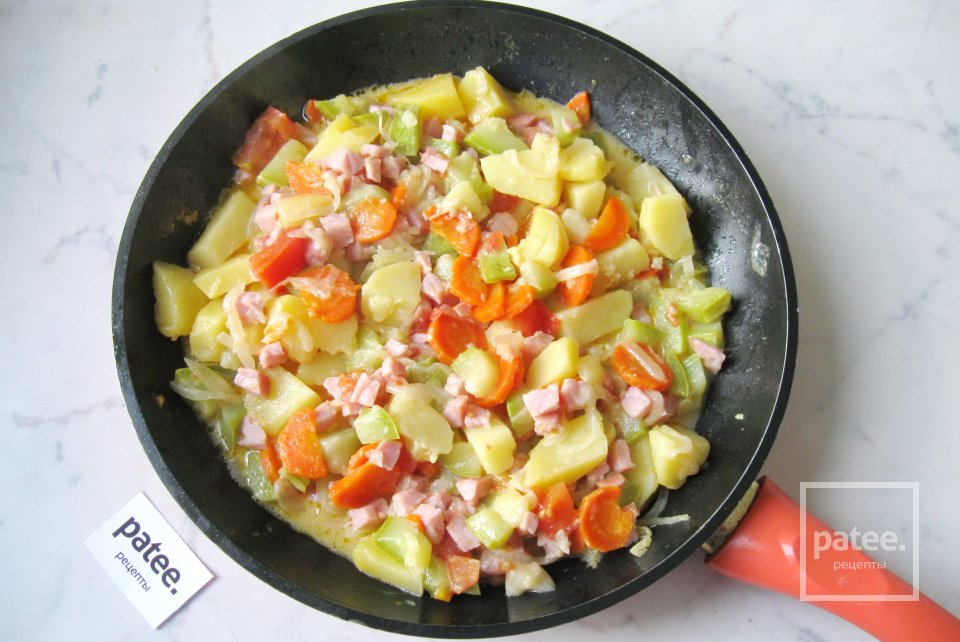 Кабачки с картофелем и ветчиной в сметане - Шаг 10