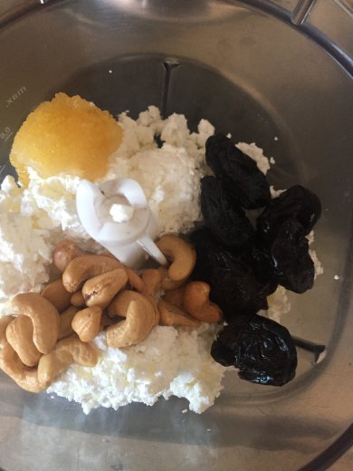 ПП Творожно-ореховый завтрак за 5 минут - Шаг 1