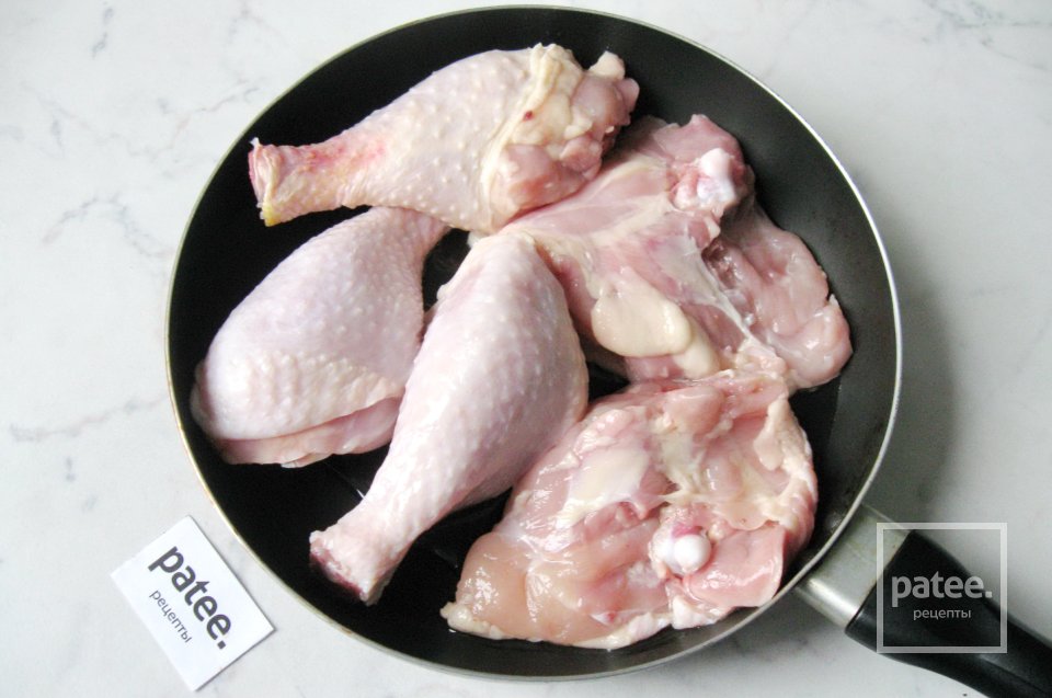 Курица в красном вине с грибами - Шаг 2