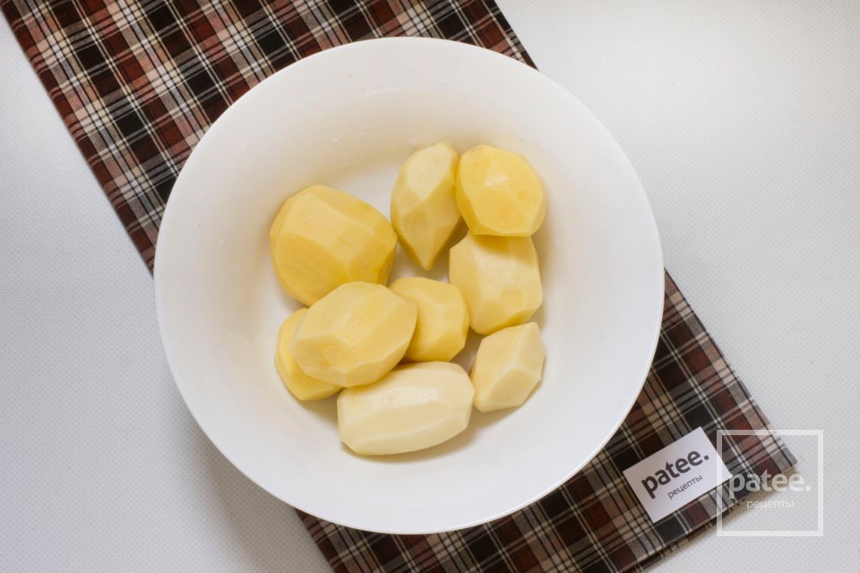 Картофель тушеный с томатом и отварным нутом - Шаг 4