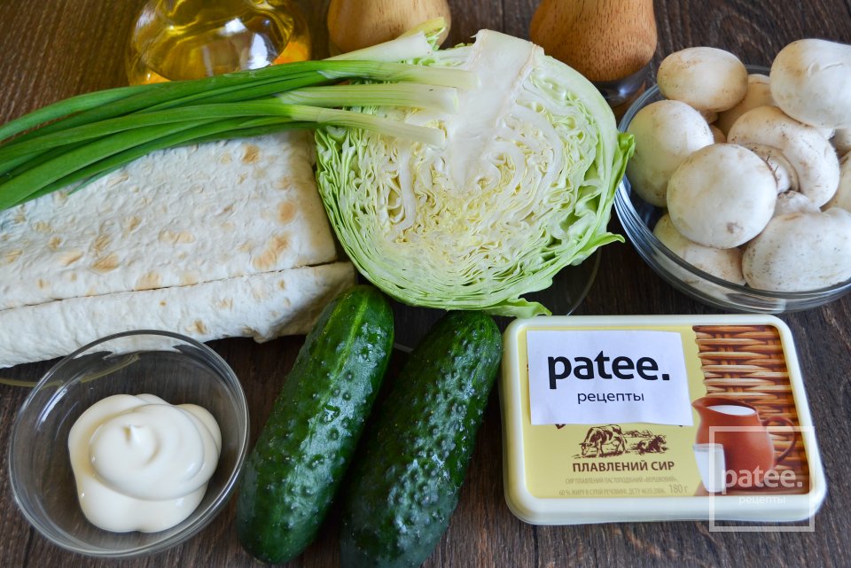 Рулет из лаваша с шампиньонами и сыром - Шаг 1