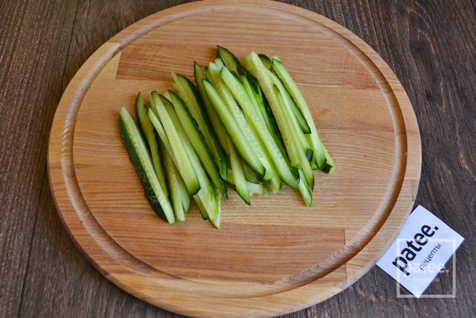 Рулет из лаваша с шампиньонами и сыром - Шаг 10