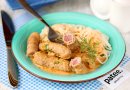 Мясные пальчики с ветчиной в соусе