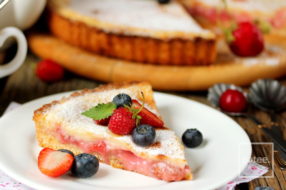 Клубничный пирог со сметаной - Шаг 16