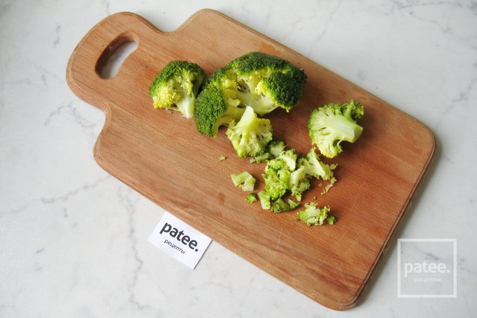 Кабачковые оладьи с брокколи и сыром - Шаг 6