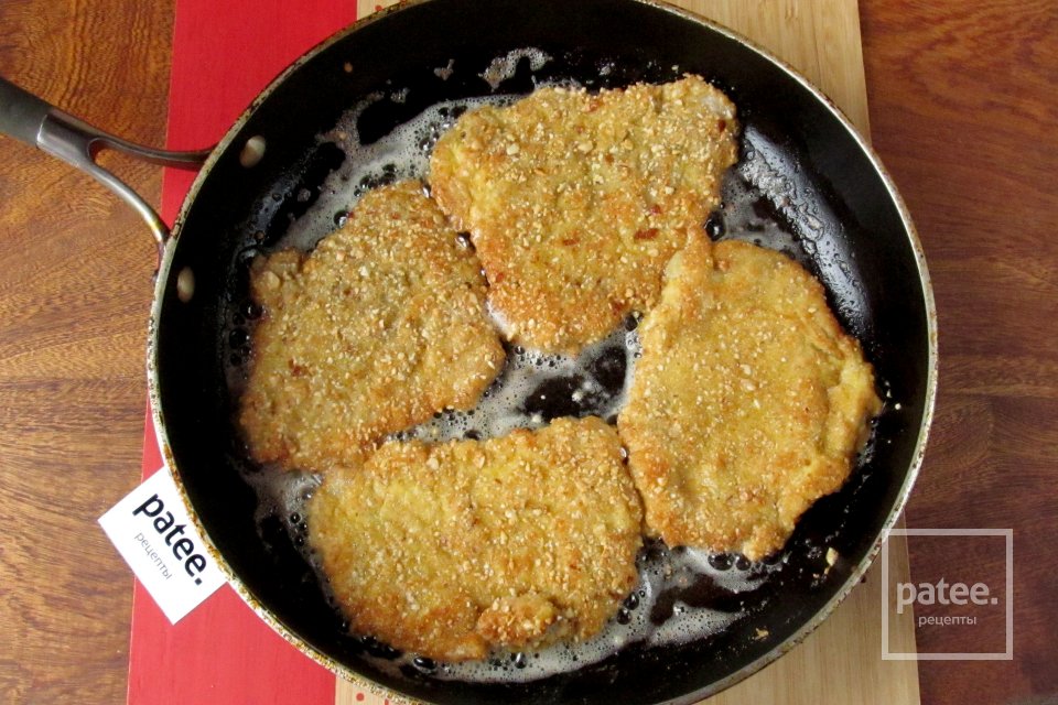 Отбивные в арахисовой панировке - Шаг 16