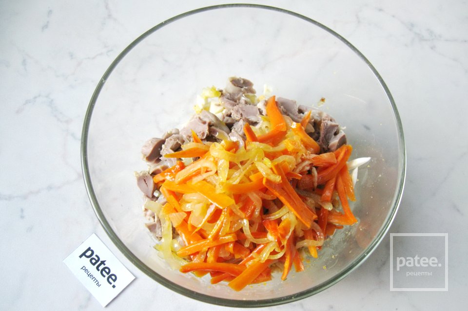 Салат из куриных желудков - Шаг 10