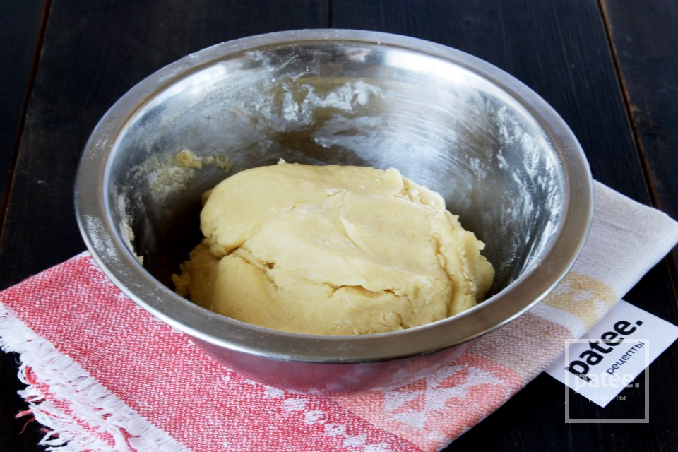 Галета с яблоками и клубникой - Шаг 8