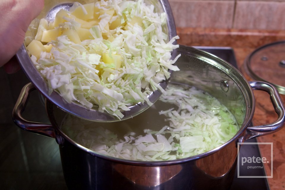 Дешевая мясная солянка - Шаг 16