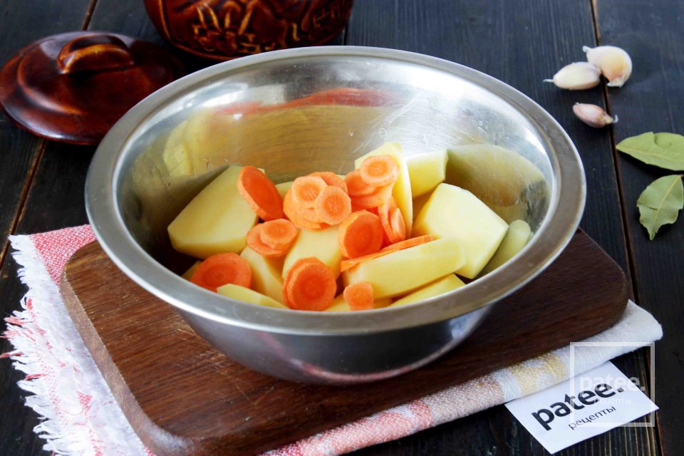 Куриная грудка с картофелем в горшочке - Шаг 3