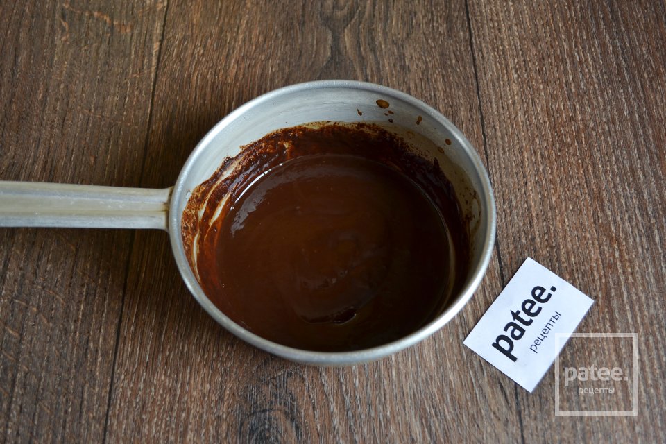 Десерт из печенья с шоколадным кремом и миндалем - Шаг 6