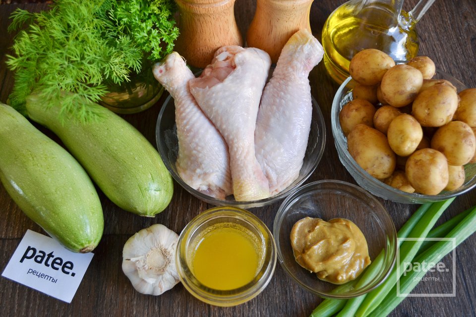 Куриные голени с картошкой в духовке - Шаг 1