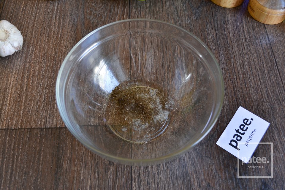 Куриные голени с картошкой в духовке - Шаг 4