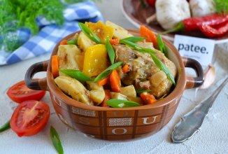 Кролик тушеный с картофелем и болгарским перцем