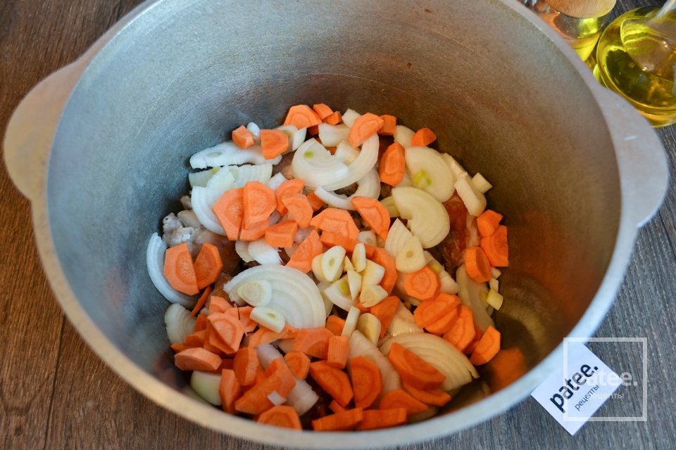 Кролик тушеный с картофелем и болгарским перцем - Шаг 6