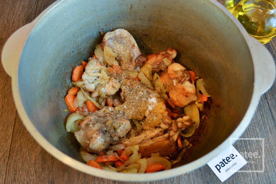 Кролик тушеный с картофелем и болгарским перцем - Шаг 8