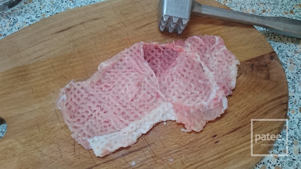 Отбивная из свинины под картофельным дранником - Шаг 1