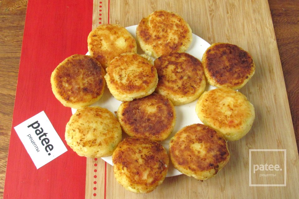 Сырники с цукатами - Шаг 12