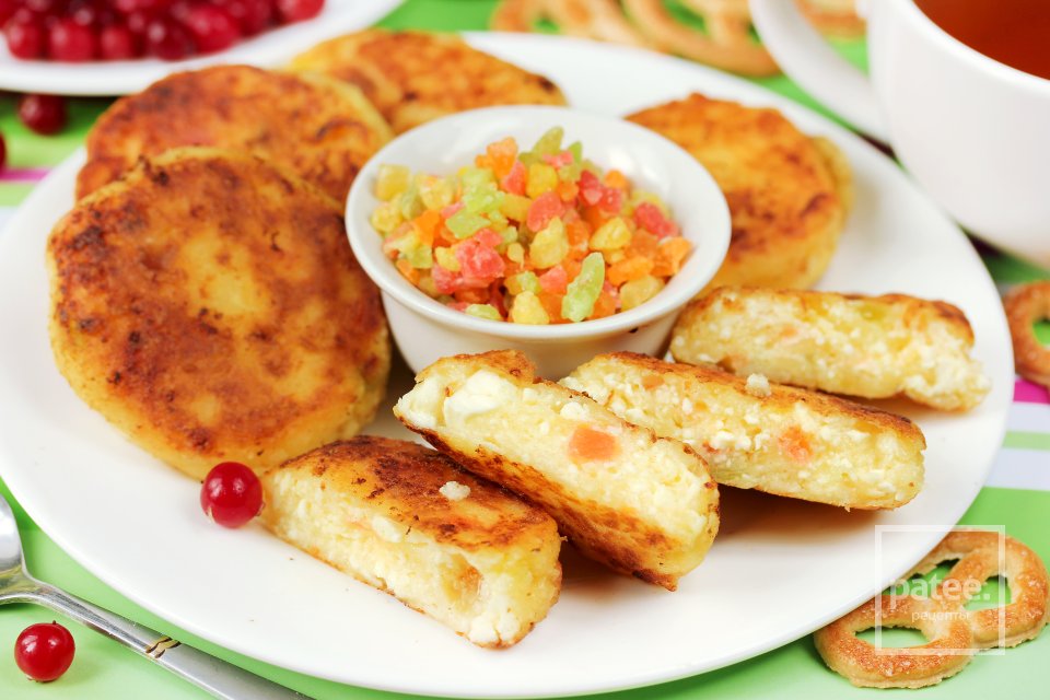 Сырники с цукатами - Шаг 13