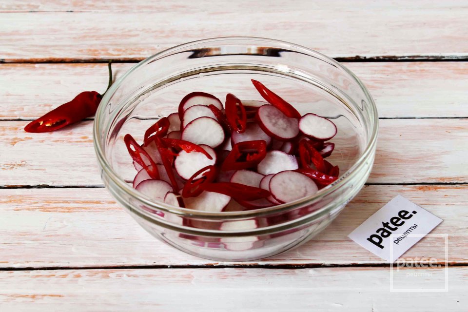 Острая закуска: маринованный редис - Шаг 4