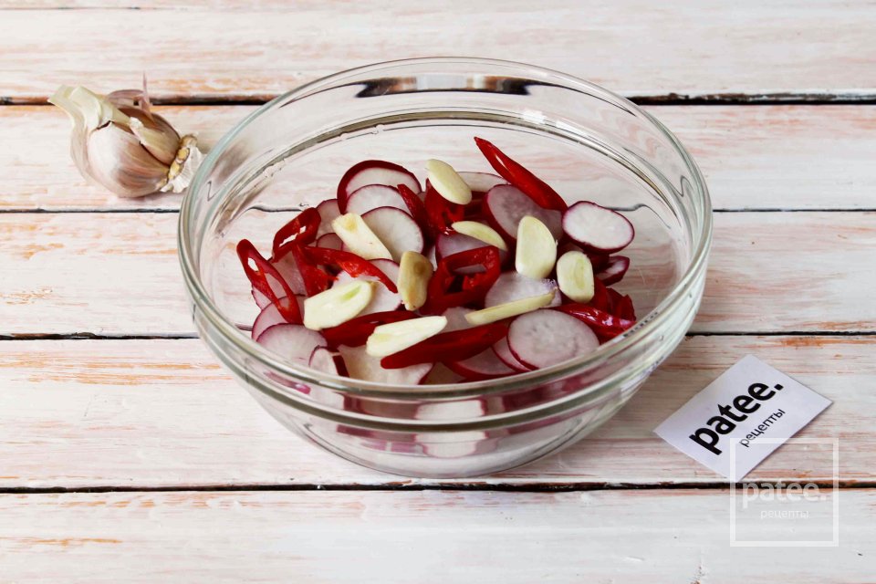 Острая закуска: маринованный редис - Шаг 5