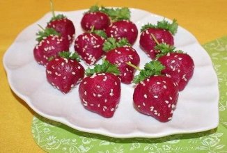 ЗАКУСКА ИЗ СЕЛЁДКИ "КЛУБНИЧКА