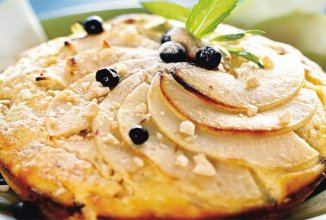 Творожная бананово-яблочная запеканка