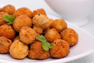 Шампиньоны в кляре.