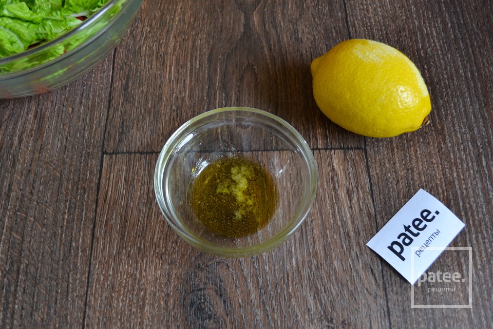 Деревенский салат с сухариками - Шаг 10