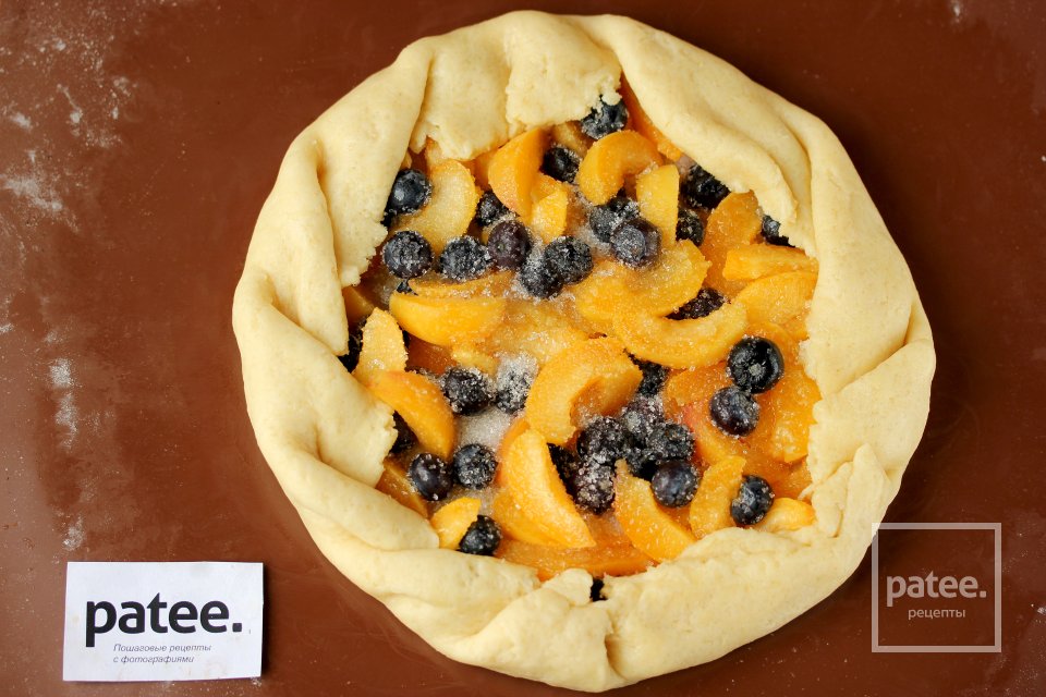 Галета с абрикосами и голубикой - Шаг 11