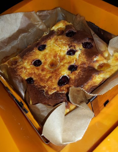 Брауни с творогом и фруктами - Шаг 1