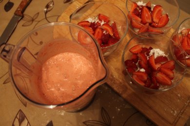 Aardbeienschuim op Waaslandse wijze/ Васландский клубничный мусс - приготовление