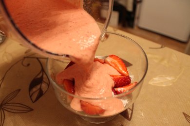 Aardbeienschuim op Waaslandse wijze/ Васландский клубничный мусс - приготовление