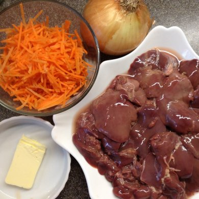 "Пища Богов" - нежнейшее суфле из куриной печени на завтрак для маленьких и взрослых. - Шаг 1