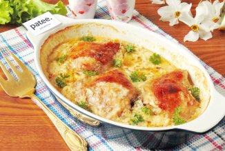 Куриные бедра запеченные в сливках