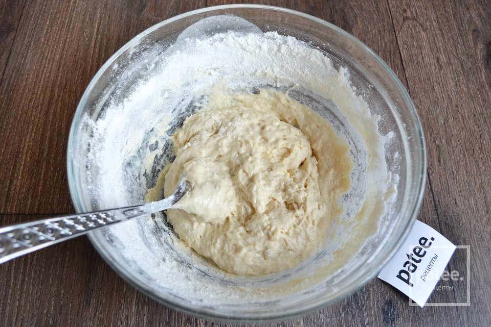 Плюшки с вишней и штрейзелем - Шаг 16