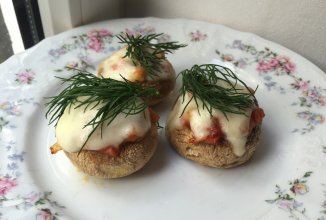 Фаршированные грибы с сыром моцарела