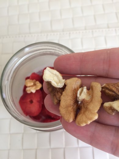 Вкусный и полезный завтрак🍓🌰 - Шаг 6