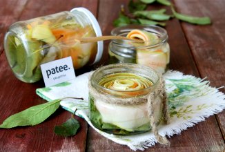 Маринованные кабачки с морковью