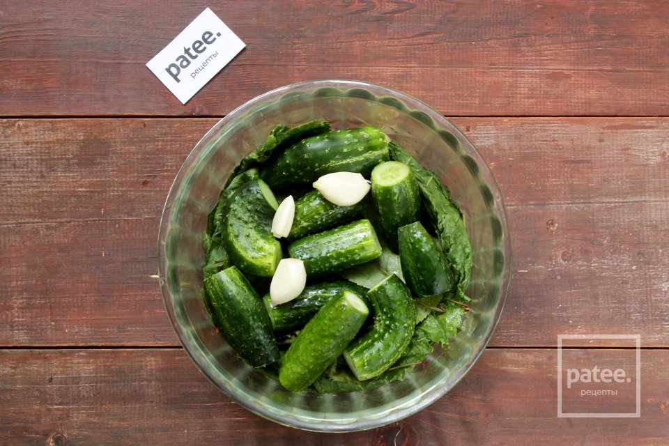 Хрустящие малосольные огурцы - Шаг 9