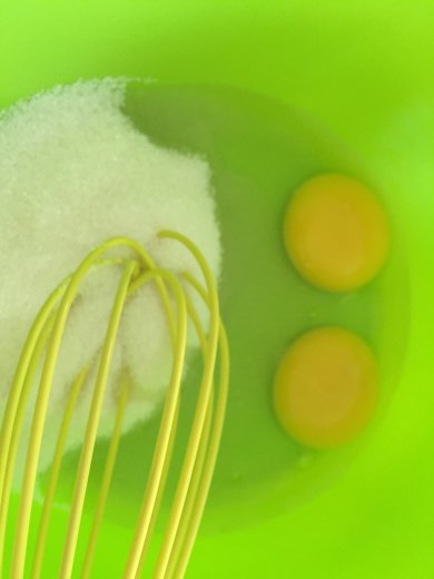 Яблочный пирог с мёдом - Шаг 1