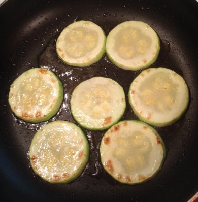 Кабачки в сметанном соусе - Шаг 2