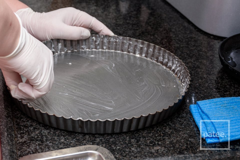 Киш с вялеными помидорами, брокколи и грибами. - Шаг 4